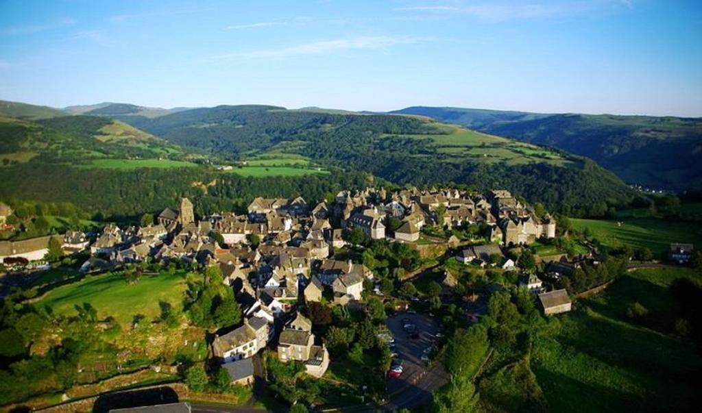 Penzion Domaine De La Chaux De Revel Saint-Martin-Valmeroux Exteriér fotografie